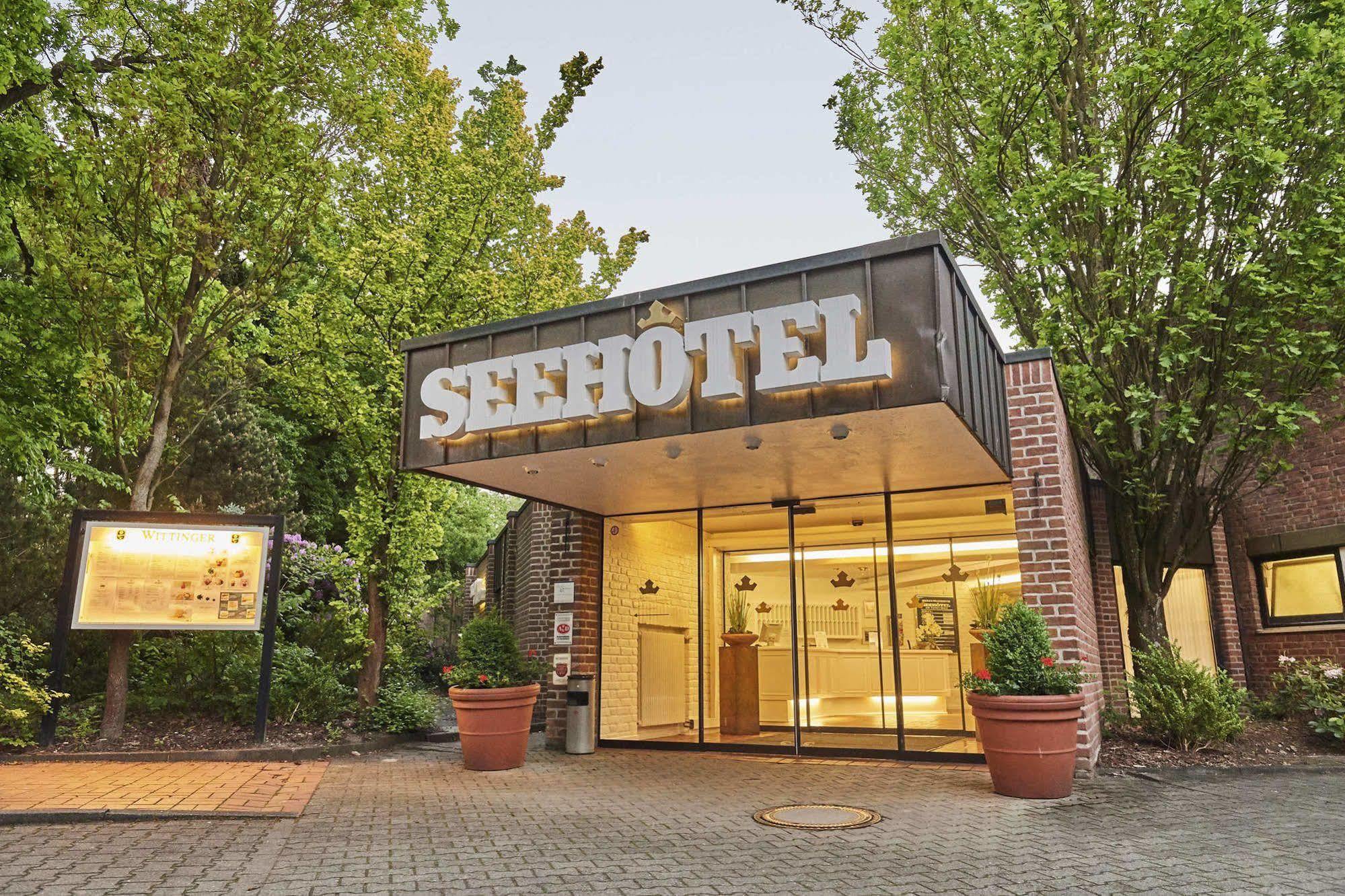 Seehotel Am Tankumsee Isenbuettel Exterior photo